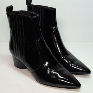 Kendall and Kylie Laila glossy patent leather ankle bootie boots women's size 7